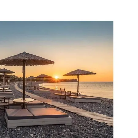 The Loft Beyond The Sea, 3 Storey Residence, 67 Mandilara Kos By