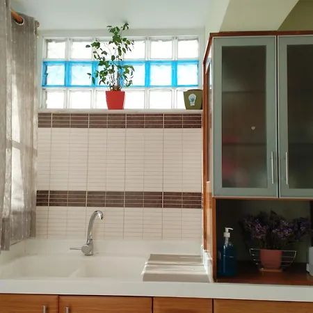 Feriehus The Loft Beyond The Sea, 3 Storey Residence, 67 Mandilara *