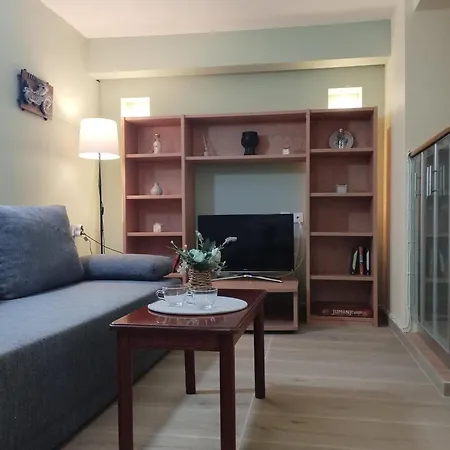 Feriehus The Loft Beyond The Sea, 3 Storey Residence, 67 Mandilara