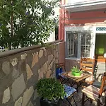 The Loft Beyond The Sea, 3 Storey Residence, 67 Mandilara 코스 타운