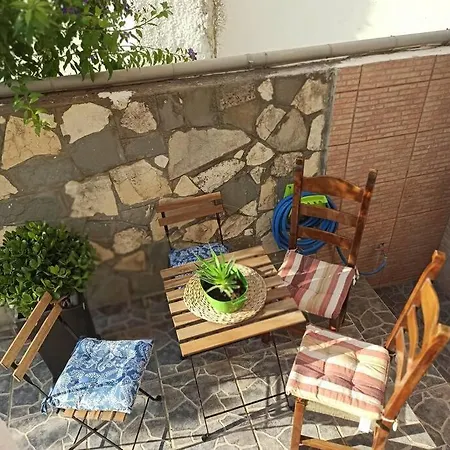 The Loft Beyond The Sea, 3 Storey Residence, 67 Mandilara *