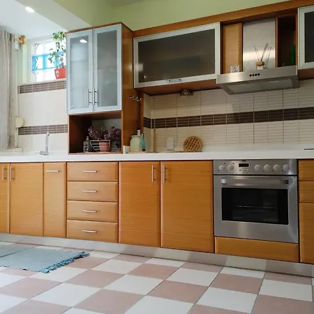 The Loft Beyond The Sea, 3 Storey Residence, 67 Mandilara 펜션 코스 타운