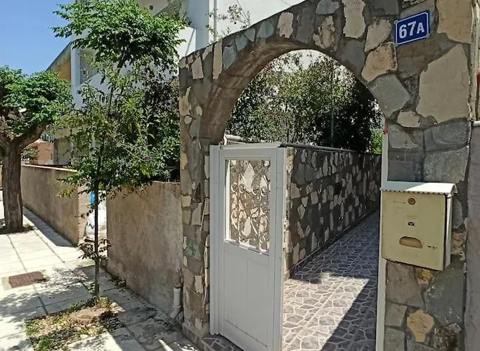 The Loft Beyond The Sea, 3 Storey Residence, 67 Mandilara *