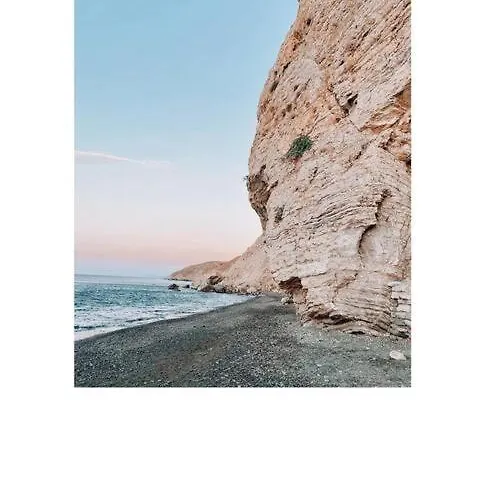 The Loft Beyond The Sea, 3 Storey Residence, 67 Mandilara 펜션