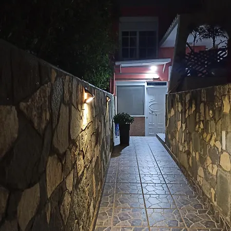 The Loft Beyond The Sea, 3 Storey Residence, 67 Mandilara Будинок відпочинку *