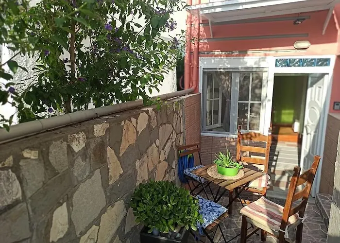 The Loft Beyond The Sea, 3 Storey Residence, 67 Mandilara Кос