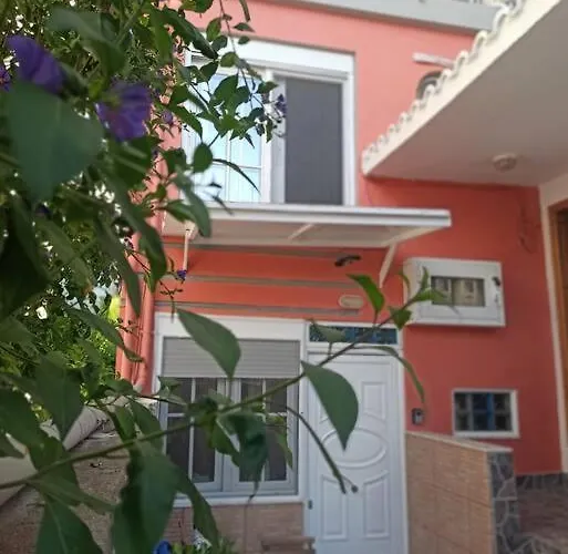 Будинок відпочинку The Loft Beyond The Sea, 3 Storey Residence, 67 Mandilara Кос